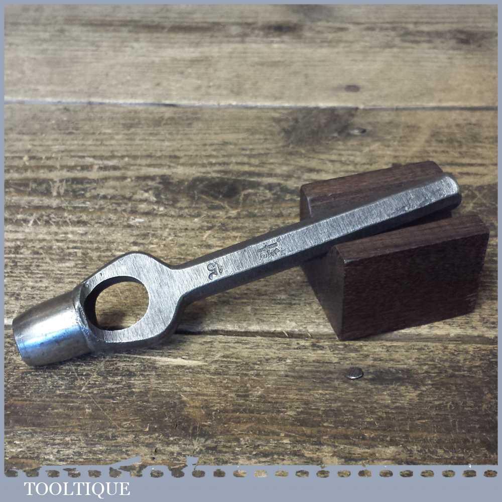 Vintage De Buyer No: 15 Leatherworker’s Round Punch - Good Condition