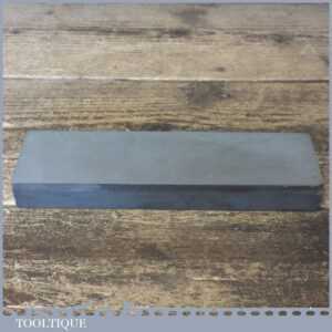 Vintage 8”x 2”x ¾” Combination Oil Stone Medium Course Grit - Lapped Flat Vintage 8”x 2”x ¾” Combination Oil Stone Medium Course Grit - Lapped Flat