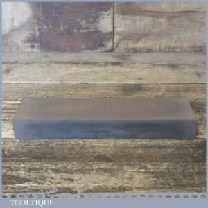 Vintage 8”x 2”x 1” Carborundum Oil Good Used Condition - Lapped Flat Vintage 8”x 2”x 1” Carborundum Oil Good Used Condition - Lapped Flat