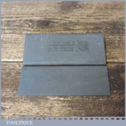 2 No: Vintage Carborundum Medium Grit Slip Stones - Good Condition