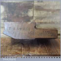 Antique Varvill & Sons No: 10 Rounding Beechwood Moulding Plane - Good Condition