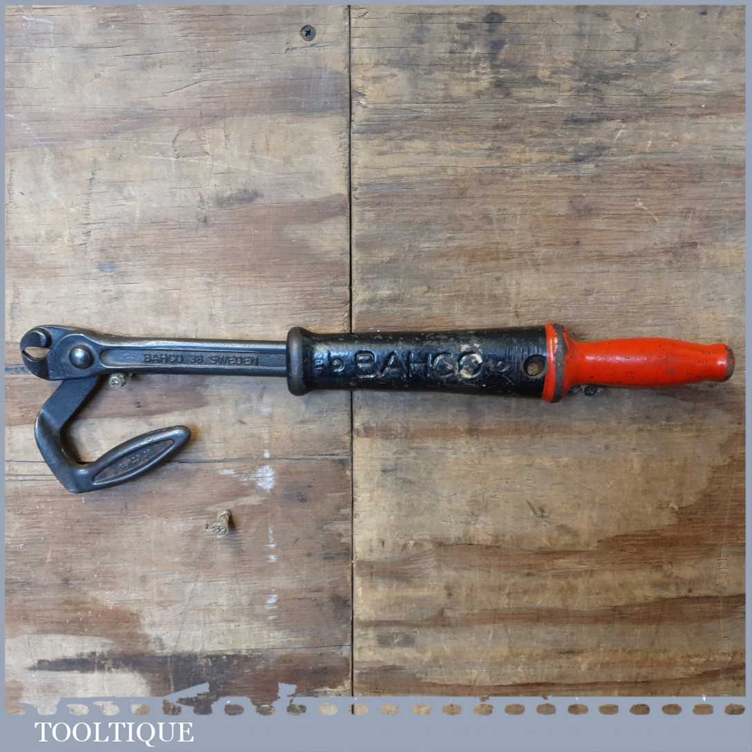 Old fashioned clearance nail puller