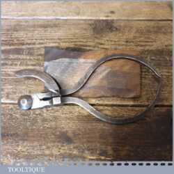 Rather Lovely Antique 6 ¼” Cast Steel Caliper Outside Dividers - Good Condition