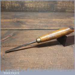 Vintage Reeves & Son 3/16” Straight Wood Carving V Parting Chisel - Fully Refurbished