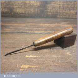 Vintage Carpenter’s Or Wood Carver’s 1/16” Firmer Chisel