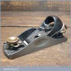 T21234 - Vintage Stanley, England No: 9 ½ adjustable throat block plane, fully refurbished and in good used condition, ready to use.