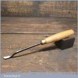 Vintage H Taylor 1/4” No 22 Woodcarving Skewed Spoon Bit Chisel - Sharpened Honed
