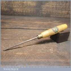 Vintage Henry Taylor 1/16” Straight Woodcarving Veiner Gouge Chisel