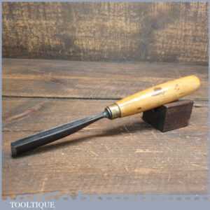 Vintage 3/8” Straight Woodcarving V Parting Chisel - Sharpened Honed Vintage 3/8” Straight Woodcarving V Parting Chisel - Sharpened Honed