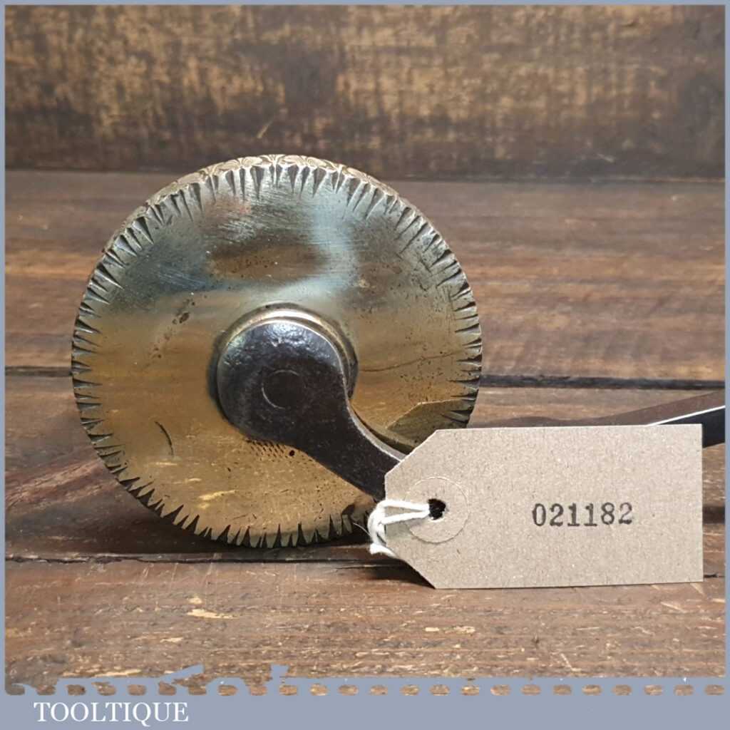 Vintage Ornate Brass Bookbinding Scrolled Wheel – Good Condition ...