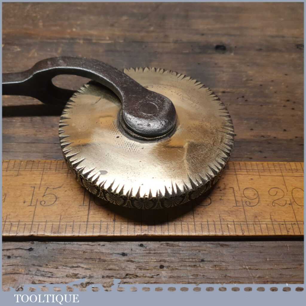 Vintage Ornate Brass Bookbinding Scrolled Wheel – Good Condition ...