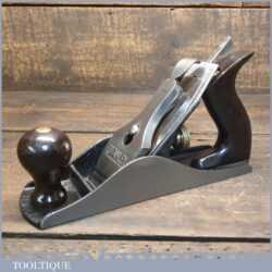T22306 - Vintage Stanley USA No: 4 smoothing plane (Pat dated 1910) with original Stanley Sweetheart iron and rosewood handles, fully refurbished and in good used condition, ready to use.
