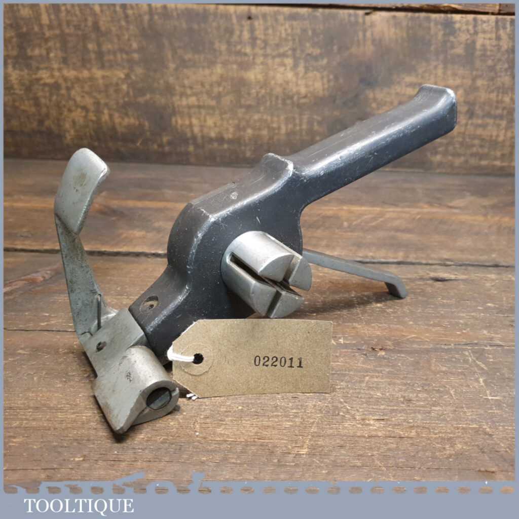 T22321 - Vintage Rakord strap ratchet tool No: AVP-3 in good used condition
