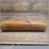 T22443 - Antique 18th century John Green (c.1774-1807) No: 18 round beechwood moulding plane in good used condition. The largest and smallest number sizes are always the hardest to find