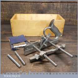 Vintage Record No: 044 plough plane complete with 8 cutters,