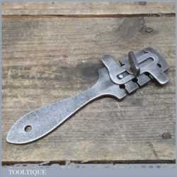 Vintage Old Time Carpenters Saw Set With Guide