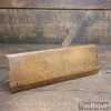 T23523 - Antique J. Buck, No: 1 Waterloo St. London (1831-1842) round beechwood moulding plane in good used condition.