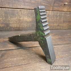 Vintage Blacksmith’s 3.4 kg Metalworking Creasing Iron Swage Forming Stake
