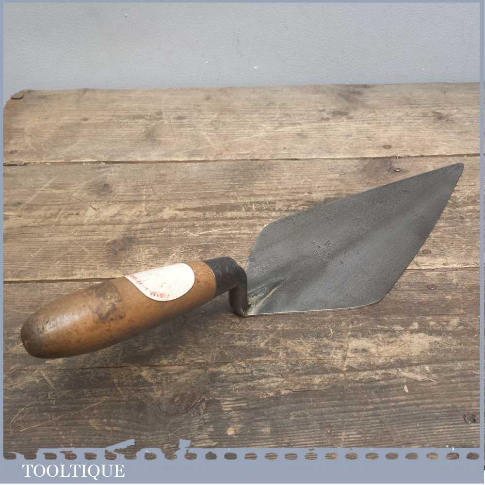 Vintage WHS Hunt And Sons Bricklayers Trowel Measuring 10 Inches
