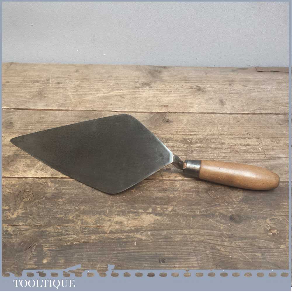 Vintage WHS Hunt And Sons Bricklayers Trowel Measuring 10 Inches
