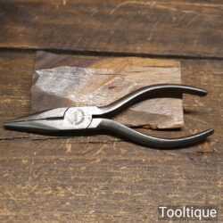 Vintage Elliot-Lucas 5 ½” short needle nose pliers in good used condition.