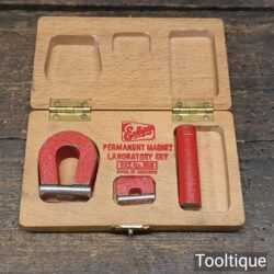 T25096 - Vintage Eclipse permanent magnet laboratory set in wooden box, GAT no 850 in good used condition.