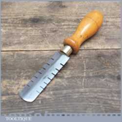 Vintage Saw Wrest Or Set In Good Condition - Beech Wood Handle