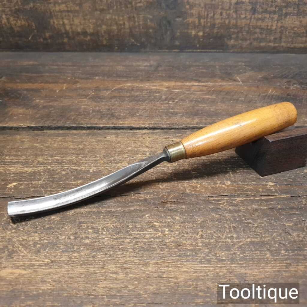 Vintage ¹⁷⁄₃₂” J.B. Addis & Sons No17 Woodcarving Curved Gouge Chisel