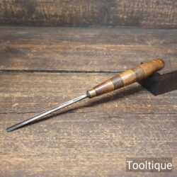 Vintage R. Olarke ⁵⁄₃₂” Woodcarving Straight Veiner Gouge Chisel - Sharpened Honed