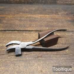 Vintage Cobblers Leatherworking Lasting Pliers - Good Condition