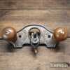 T27146 – Vintage Sargent & Co No: 61 closed throat hand router plane with 1 cutter in good used condition.