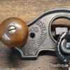 T27146 – Vintage Sargent & Co No: 61 closed throat hand router plane with 1 cutter in good used condition.