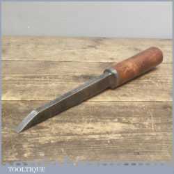 Special Vintage William Outram & Son Of Sheffield 7/8” Wide Mortice Chisel