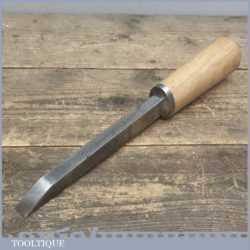 Special Vintage Isaac Greaves of Sheffield 11/16” Wide Mortice Chisel
