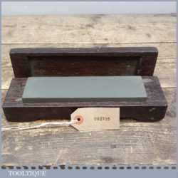 Vintage Standard Medium Grit Oil Sharpening Stone In Mahogany Box