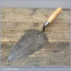 Good 11” Bricklayers Trowel In Good Condition