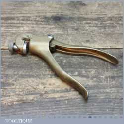 Vintage Eclipse No: 77 Fine Tooth Saw Set In Very Good Condition