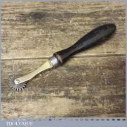 Vintage Leather Working Pricking Wheel With 7 PPI - Made In England