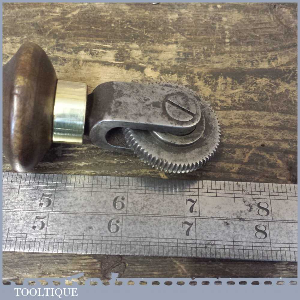 Vintage RAF Bookbinding Finishing Wheel Tool Stamped AM – Good ...