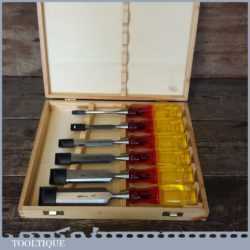 Boxed Set Of Record Irwin M373 Bevel Edge Chisels With Split Proof Handles