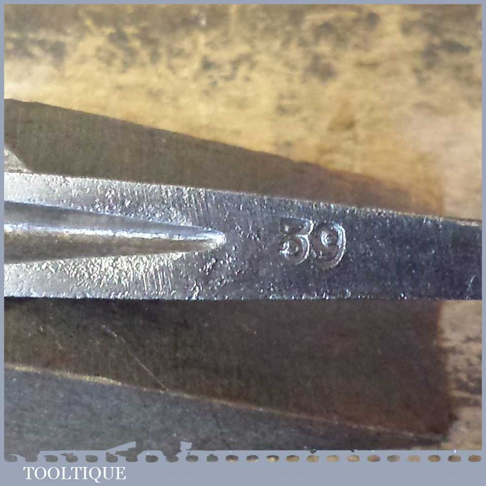 Vintage 5/16” SJ Addis Wood Carving V Parting Chisel No: 39 – Sharpened ...