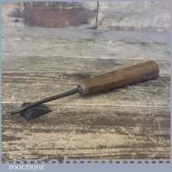 Vintage Herring Bros London 5/32” Wide Box Ended Spooned Wood Carving Chisel
