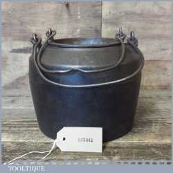 Vintage 2 Pint Cast Iron Glue Pot Measures 7” Wide - Good Condition