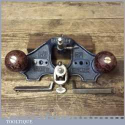 Vintage Record No: 071 Open Throat Hand Router Plane Complete With 3 No: Cutters