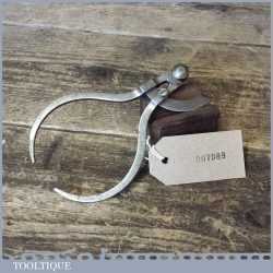 Antique 5 ½” Blacksmiths Forged Steel Heavy Duty Outside Dividers With Locking Screw