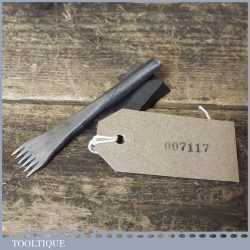 Vintage Cast Steel Leatherworking 6 Prong Pricking Iron - Good Condition