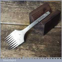 Vintage George Barnsley No: 7 Leatherworking Pricking Iron - 1” Wide