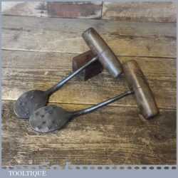 Scarce Vintage Pair Of G. Hunter Patent Log Bale Gripping Hooks - Good Condition