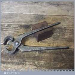 Vintage Hand Forged British 7½” Upholsterer’s Pincer Pliers - Good Condition