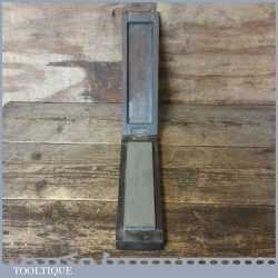 Vintage 7 ¾” x 2″ Medium Grit Carborundum Oil Stone Mahogany Box - Good Condition